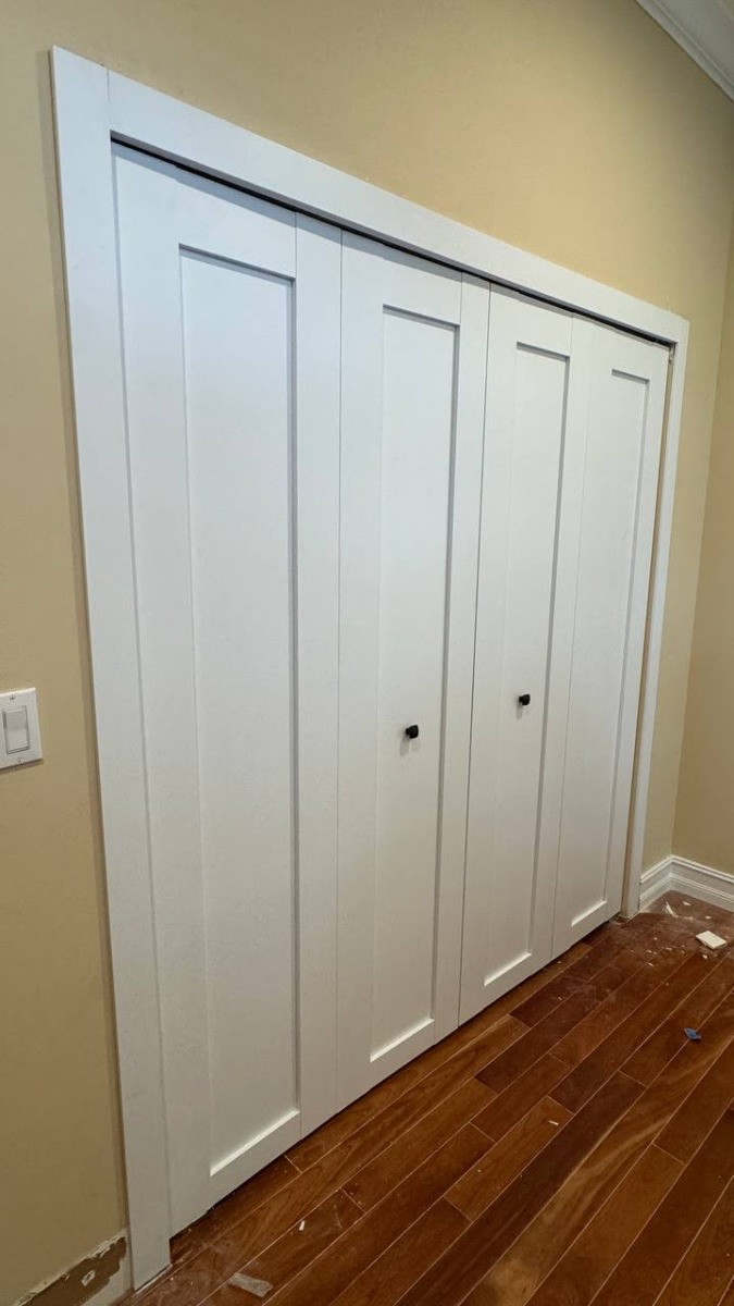 Quadro 4111 White Silk Sliding Closet Double Bi-fold Doors